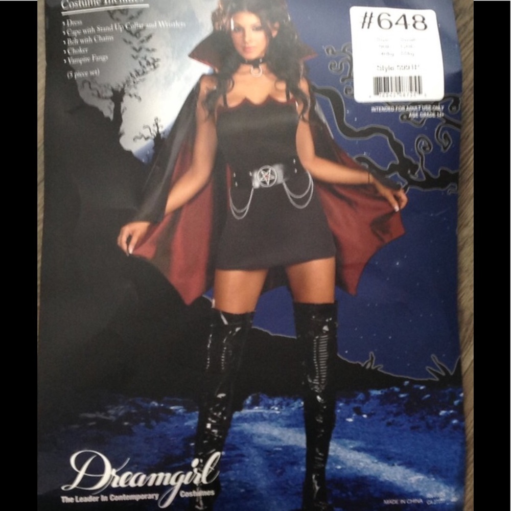 Sexy vampire Halloween costume